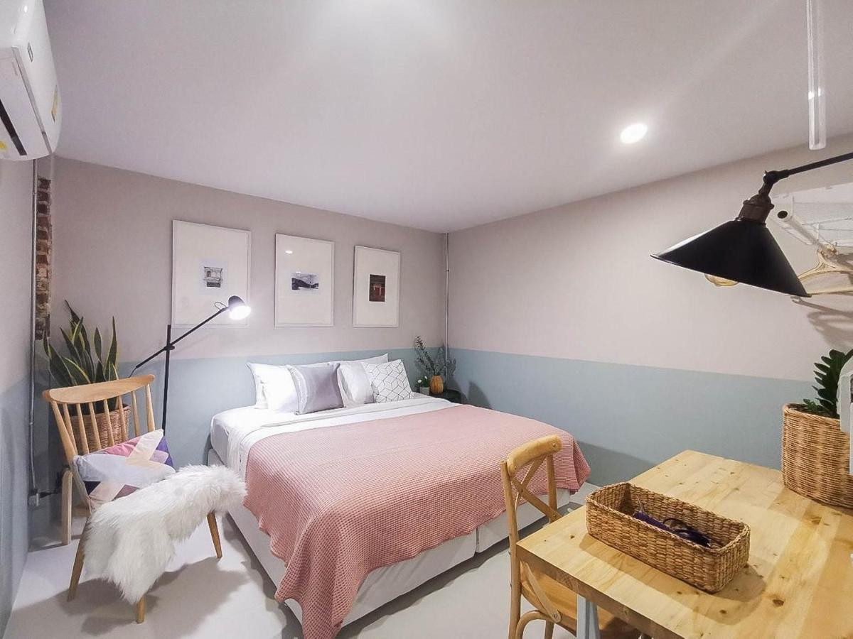 Phuket Snoozy Guesthouse מראה חיצוני תמונה