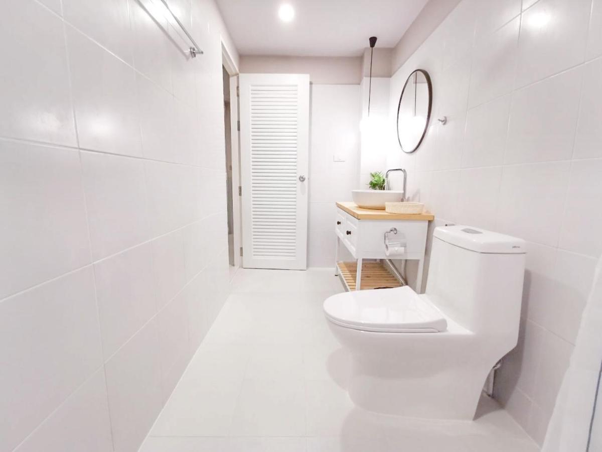Phuket Snoozy Guesthouse מראה חיצוני תמונה